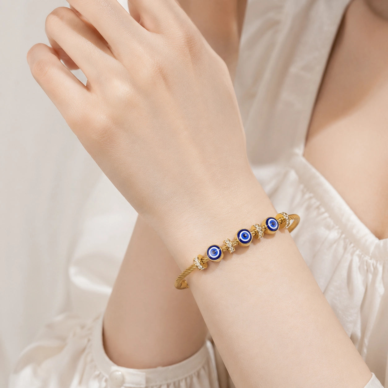 Evil Eye Classic Twisted Bangle